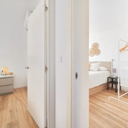Syl El Palo Sun Parking Apartment